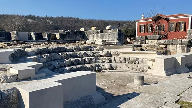 Stratonikeia'nın 2 bin 200 yıllık Meclis binası aslına uygun restore edildi