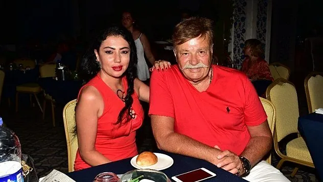 Süperstar Ajda Pekkan üç saat sahnede kaldı