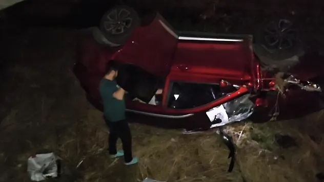Takla atan otomobilden burnu bile kanamadan çıktı: 'Biraz süratliydim, kontrolden çıktım'