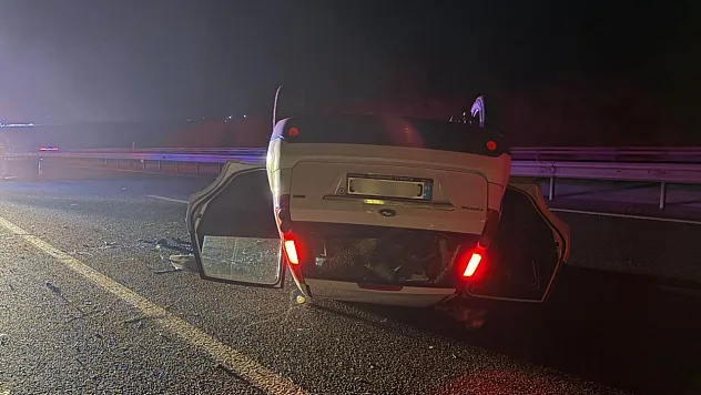 Takla atan otomobilin sürücüsünün alkollü olduğu hastanede ortaya çıktı
