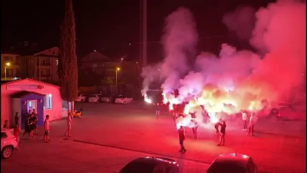 Taraftarlardan Fethiyespor'a moral desteği