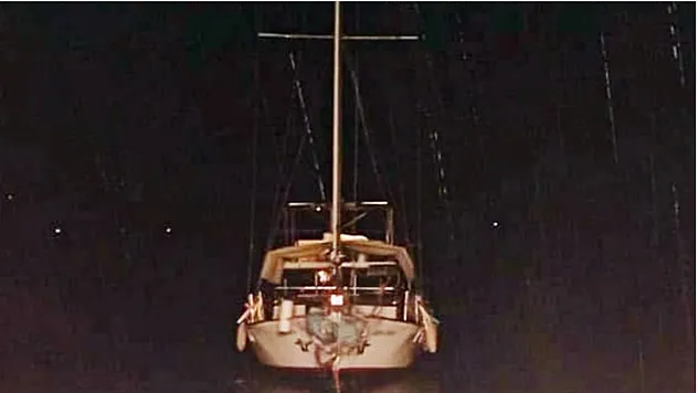 Tekne KIYEM ekipleri tarafından kurtarıldı