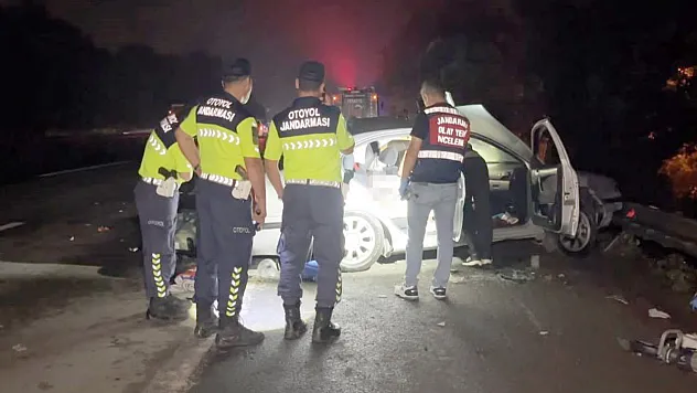 TEM'de emniyet şeridindeki araca tır çarptı: 1 çocuk öldü, 3 kişi yaralandı