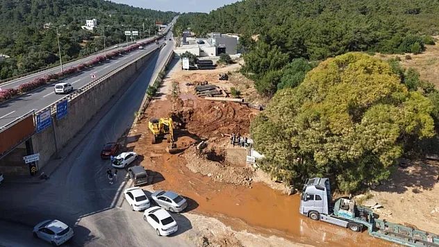 Torba ana depo hattı üçe ayrılarak Bodrum geneli su kesintisinin önüne geçiliyor