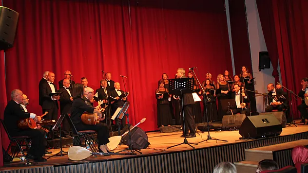 'Türk Halk Müziği Korusu Yaz Konseri' beğeni topladı