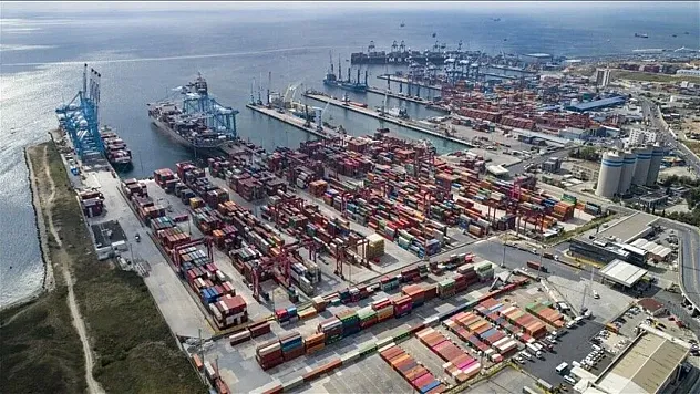 Türk lirasıyla dış ticaret 6 ayda 773 milyar liraya ulaştı