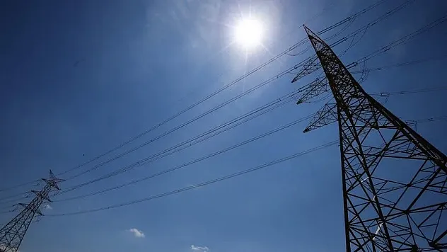 Türkiye'nin elektrik kurulu gücü 126 bin 476 megavata ulaştı