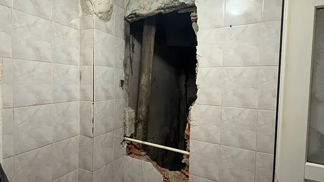 Türkmenistanlı kadın 5'inci kattan düşerek hayatını kaybetti