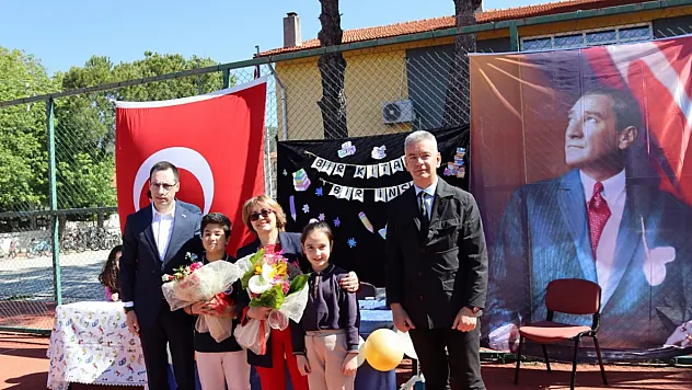 Ula'da 'Bir Kitap Bir İnsan' projesi yapıldı