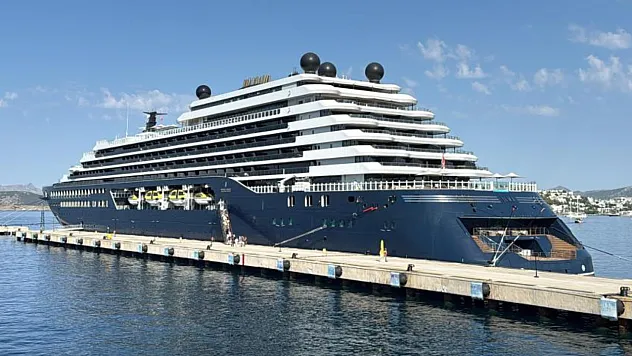 Ultra lüks kruvaziyer yeniden Bodrum'da