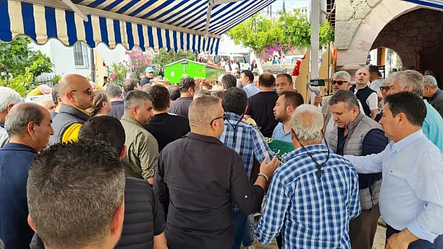 Uraz ve Karya gözyaşları arasında toprağa verildi