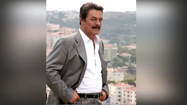 Usta oyuncu Kadir İnanır hayatını kaybetti