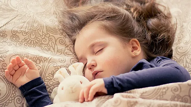 Uzmanından çocukların uyku düzeni için 'ekran' uyarısı
