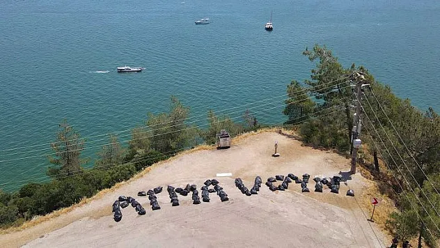 Yarımada'da temizlik çalışması yapıldı