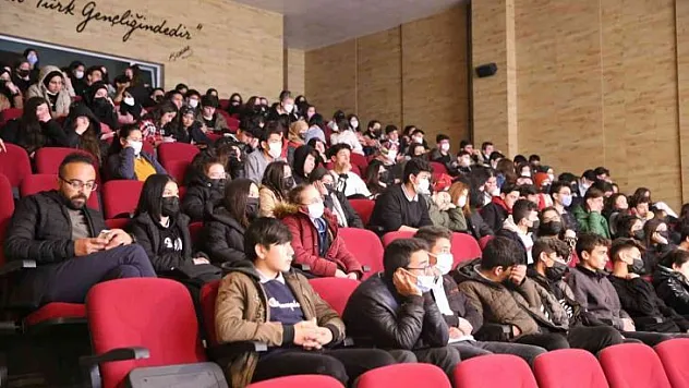 Yatağan'da 'Safahatta İstiklal ve Diriliş' adlı konferans gerçekleştirildi