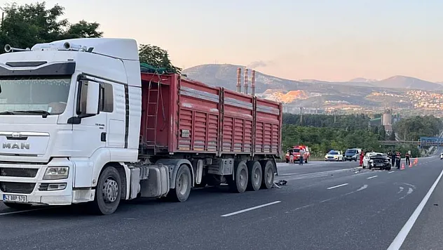 Yatağan'da tıra arkadan çarpan otomobildeki Rus kadın hayatını kaybetti