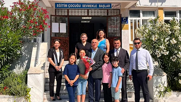 Yatağan'daki okullarda karne heyecanı yaşandı