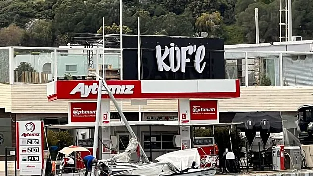 YELKEN YARIŞLARINDA TEKNELER ÇARPIŞTI, 1 TEKNE BATTI, 7 TEKNE HASAR ALDI