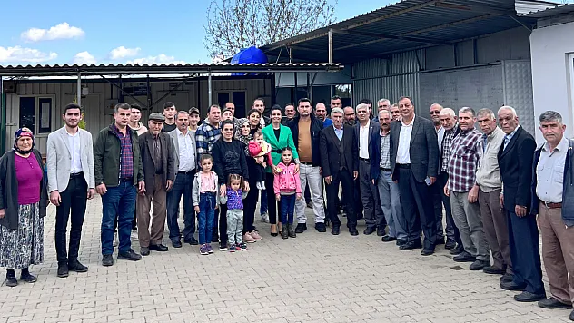 Eylem Tan Köyceğiz'de seçim çalışması yaptı 