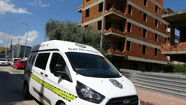Yıllardır yapımı tamamlanmayan inşaatta erkek cesedi bulundu