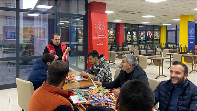 Öğrenciler, yurtlarda kültür sanat çalışmaları yapıyor