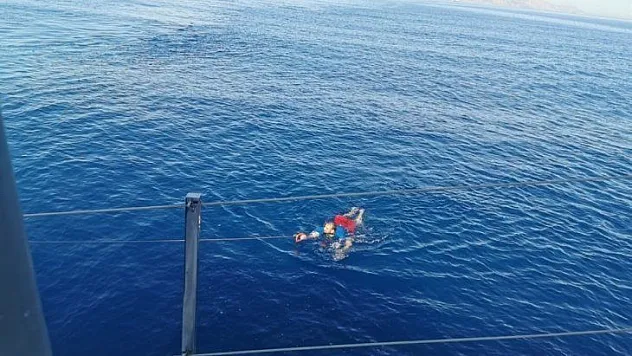 Yüzerek karşıya geçmeye çalıştı