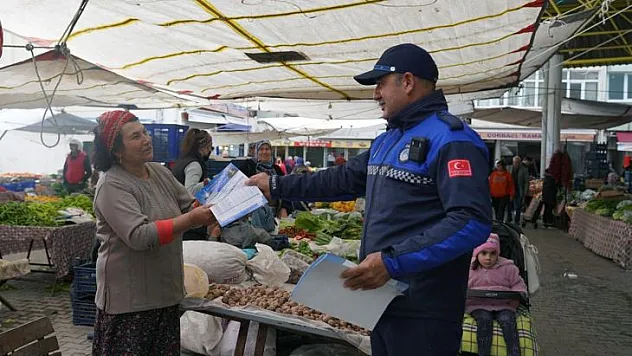 ZABITA HEM DENETİM YAPTI HEM İMSAKİYE DAĞITTI