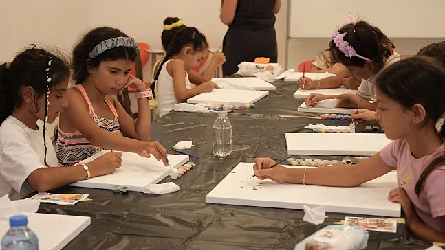 Bodrum Belediyesinden çocukların gelişimine sanat desteği