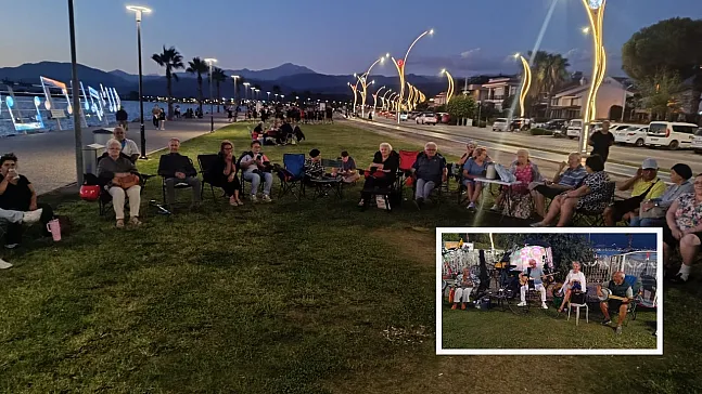 Fethiye'de 100 Yaş Evi Topluluğu'ndan müzik dolu akşam