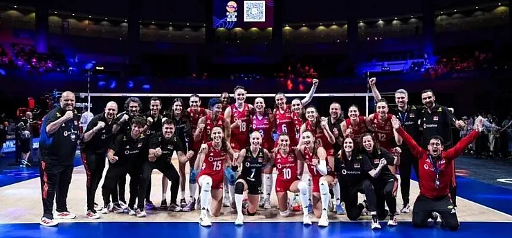 A Milli Kadın Voleybol Takımı, Milletler Ligi'nde finale yükseldi