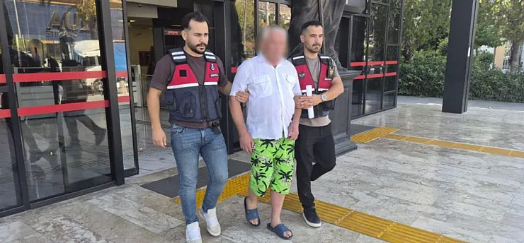 Alanya'da kadın personele taciz iddiasıyla Rus turist tutuklandı