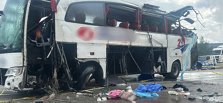 Burdur'da 1 kişinin öldüğü ve 8 kişinin yaralandığı otobüs kazasında sürücü tutuklandı