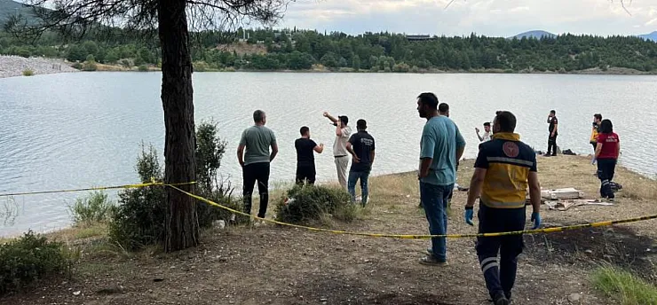 Burdur'da baraja giren genç kayboldu