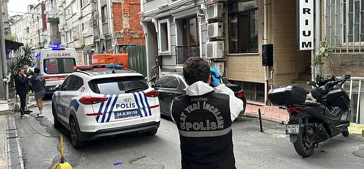 Çatıya çıkan genç kadın apartman boşluğuna düşerek hayatını kaybetti