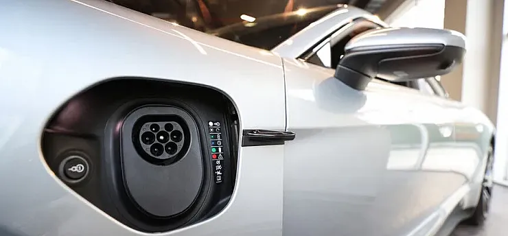 Elektrikli otomobillerde yangın riskine karşı 'yetkili servis ve orijinal parça' uyarısı