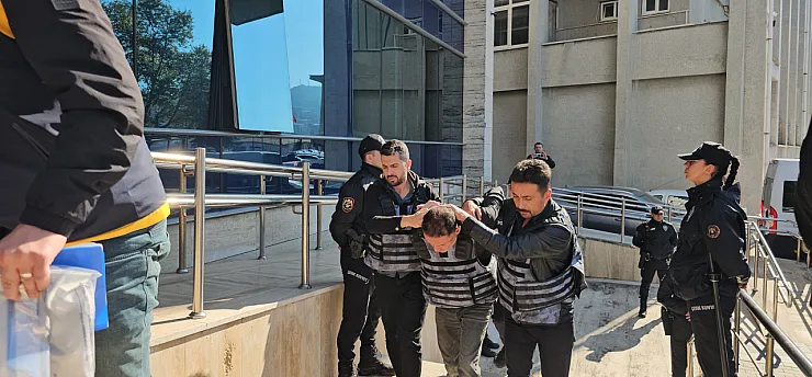 Eşini ve araya giren genci vuran şüpheli adliyeye sevk edildi
