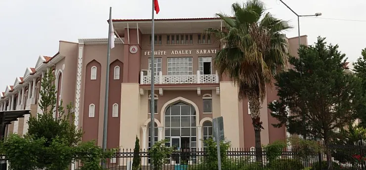 Fethiye'de 4 yıl önce kaybolan kadının ölümüyle ilgili 4'ü tutuklu 10 sanık yargılanıyor