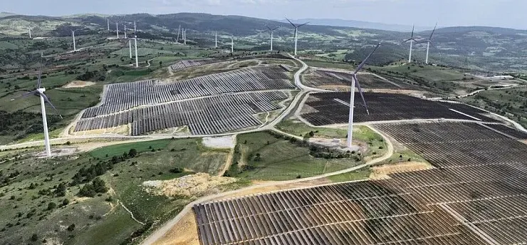 Güneş ve rüzgardan elektrik üretiminde tarihi rekor kırıldı