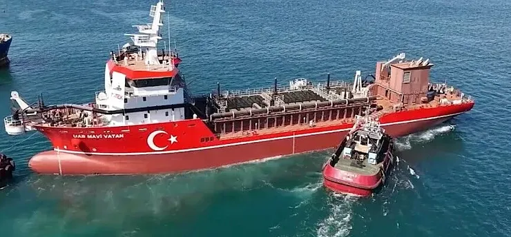 İlk yerli ve milli tarama gemisi 'UAB MAVİ VATAN' suya indirildi