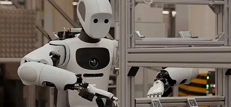 İnsansı robotlar 'robot okullarında' gerçek iş yaşamına hazırlanıyor