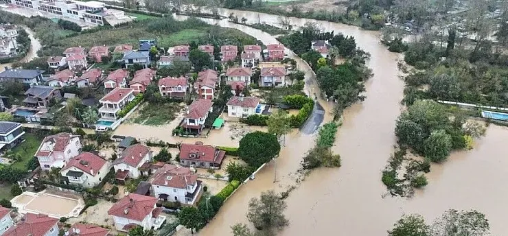 İstanbul'da 115 yıllık kayıtlardaki en yüksek üçüncü günlük yağış ölçüldü
