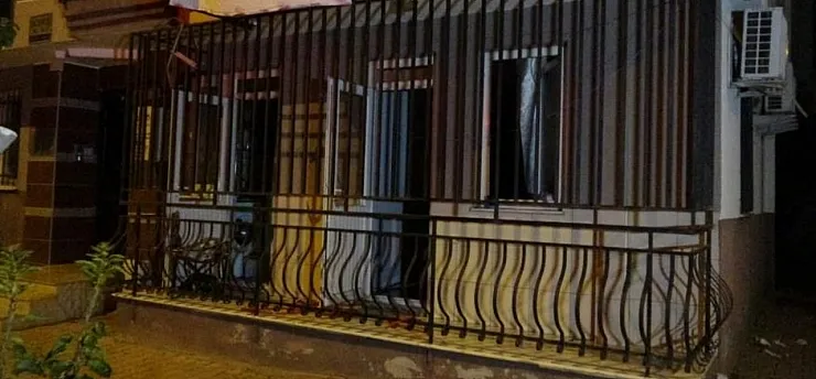 Kayıp oğlunun bulunması için İstanbul'a TV programına giden adamın evinde yangın çıktı