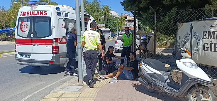 Kazaya sebebiyet verdi, yaralı sürücüyü bırakıp kaçtı