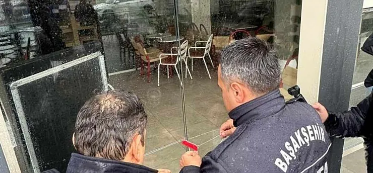 'Kız öğrenci yurdu karşısındayız' diye reklam yapan kafe mühürlendi
