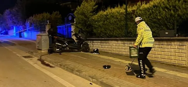 Kontrolden çıkarak trafoya çarpan motosiklet sürücüsü hayatını kaybetti