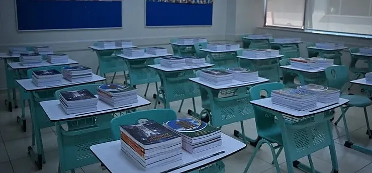 MEB'in ücretsiz ders kitapları okullardaki yerini aldı