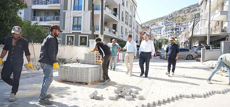 Milas Belediyesi Tarafından Cadde ve Sokaklar Sıfırdan Parke İle Kaplanıyor