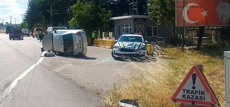 Otomobil takla attı: 7 yaşındaki çocuk hayatını kaybetti
