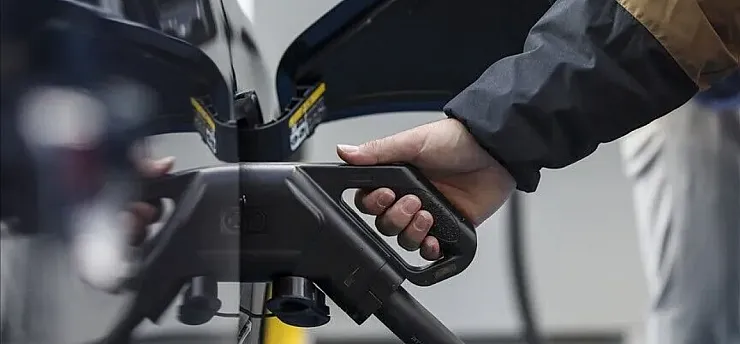 Otomobilde dizel ve LPG'nin payı azalırken hibrit ve elektrikliye ilgi artıyor
