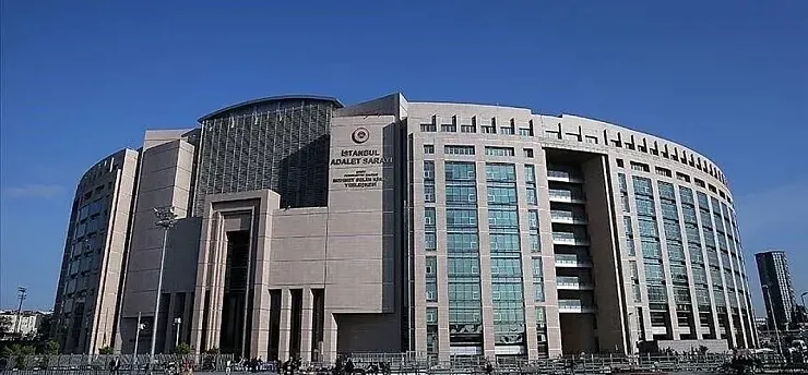 Sermaye piyasası işlemlerine ilişkin soruşturmada yakalanan 4 zanlıdan 3'ü adliyede